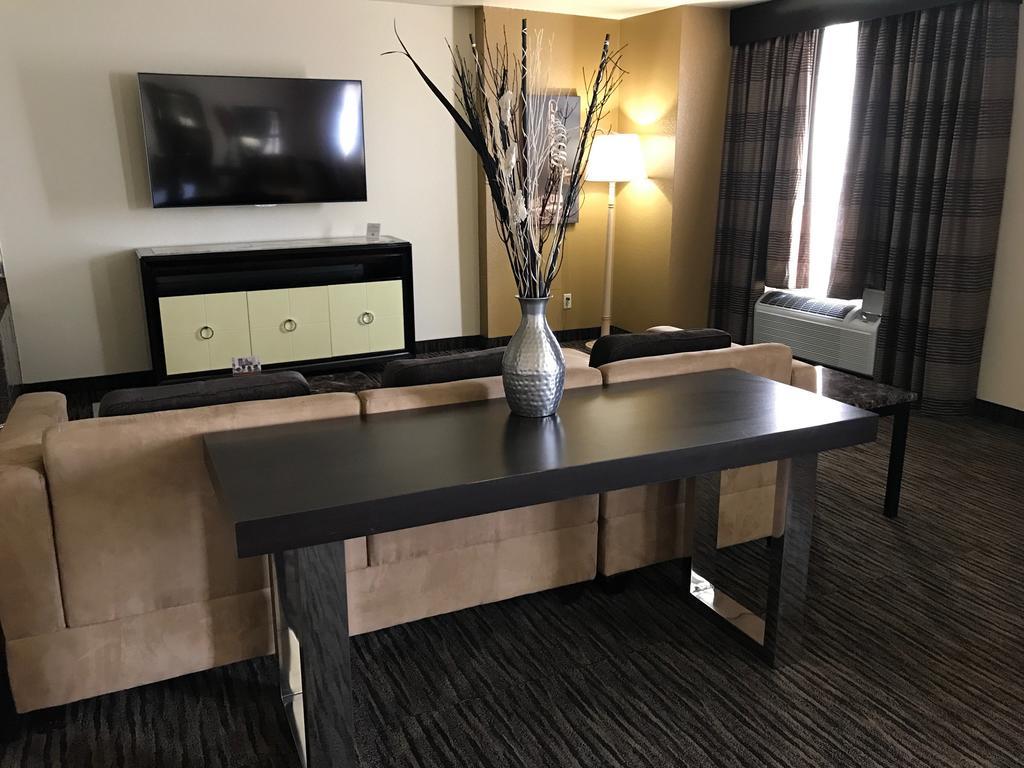 Ramada By Wyndham Terrible'S Hotel & Casino 진 외부 사진