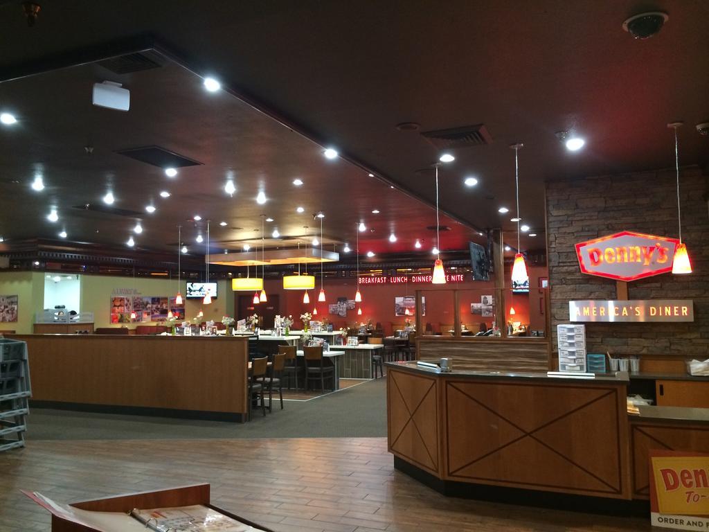 Ramada By Wyndham Terrible'S Hotel & Casino 진 외부 사진