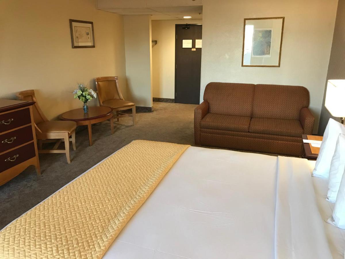 Ramada By Wyndham Terrible'S Hotel & Casino 진 외부 사진