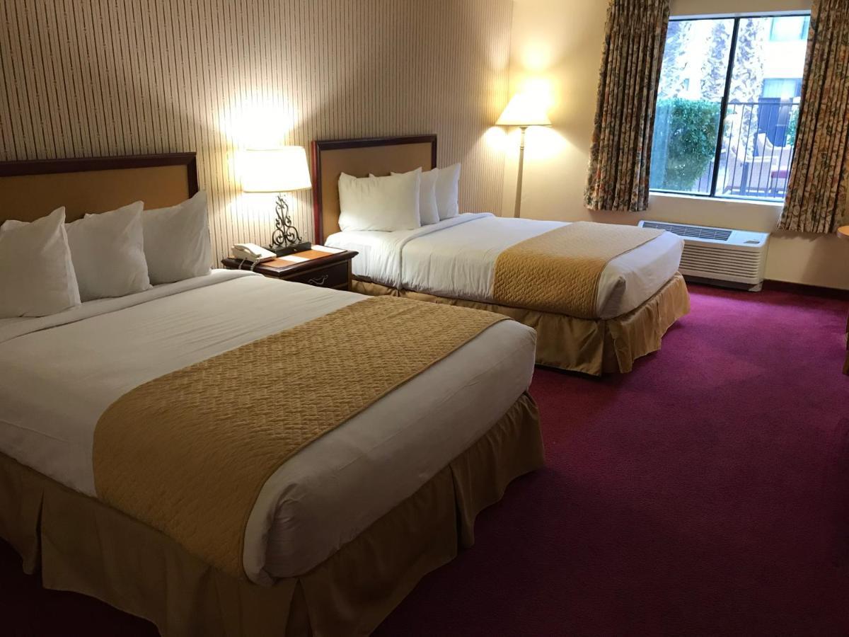 Ramada By Wyndham Terrible'S Hotel & Casino 진 외부 사진